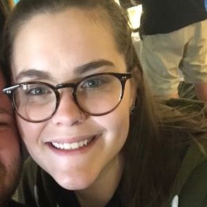 Meet your Posher, Kat